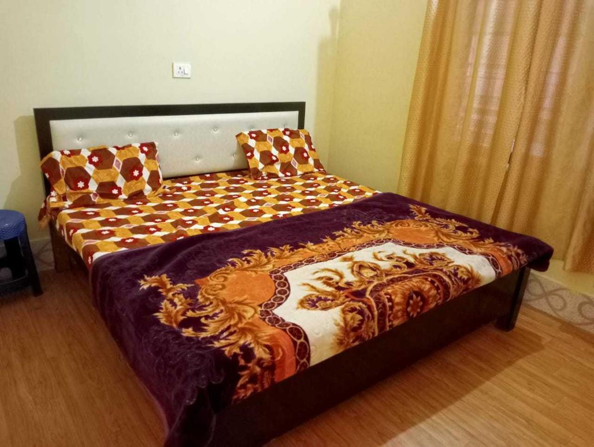 Oyo Hotel Ss Grand Lucknow Bagian luar foto